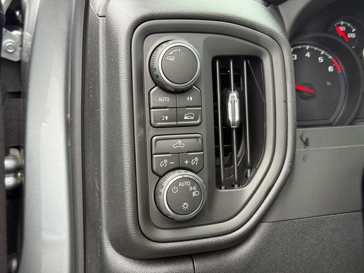 2026 Chevrolet Silverado 1500 Custom Crestwood KY