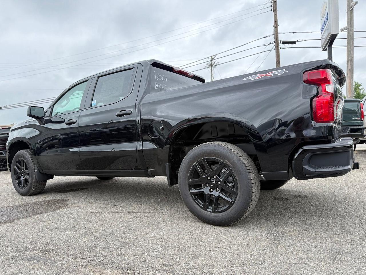 2026 Chevrolet Silverado 1500 Custom Crestwood KY