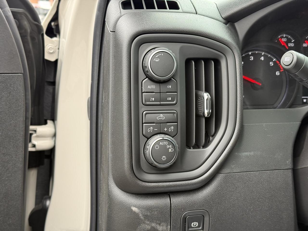 2026 Chevrolet Silverado 1500 Custom Trail Boss Crestwood KY