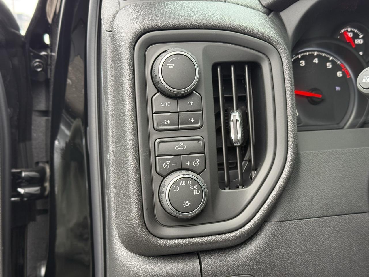 2026 Chevrolet Silverado 1500 Custom Trail Boss Crestwood KY