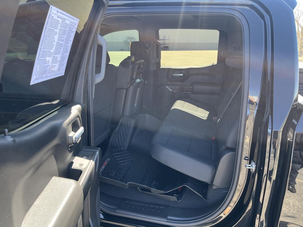 2026 Chevrolet Silverado 1500 Custom Trail Boss Crew Cab 4WD 3.0L DuramaxDiesel MidnightEdition w/Spray-OnBedliner BlackAssistStps Saukville WI