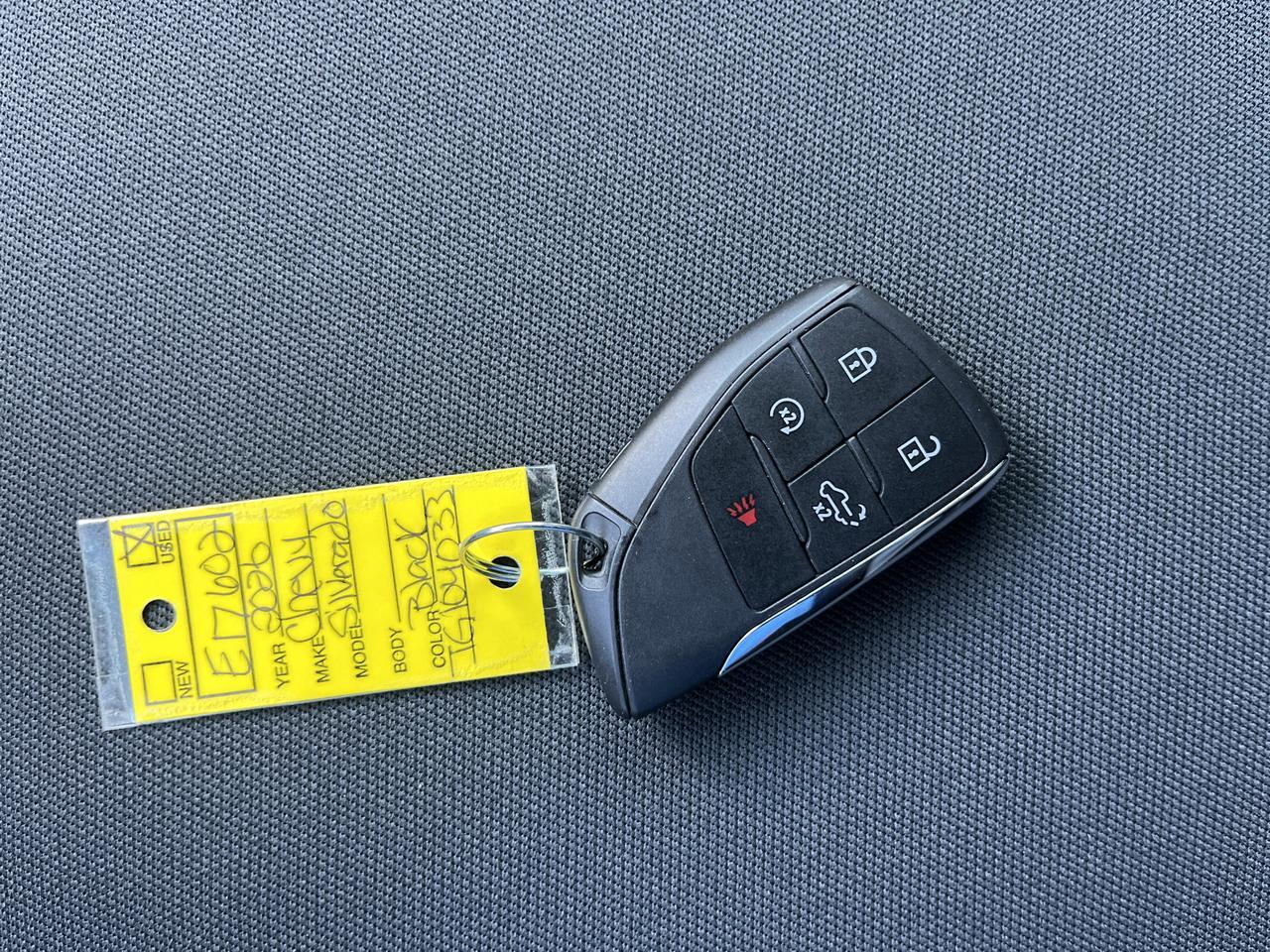 2026 Chevrolet Silverado 1500 Custom Trail Boss Crew Cab 4WD 3.0L DuramaxDiesel MidnightEdition w/Spray-OnBedliner BlackAssistStps Saukville WI