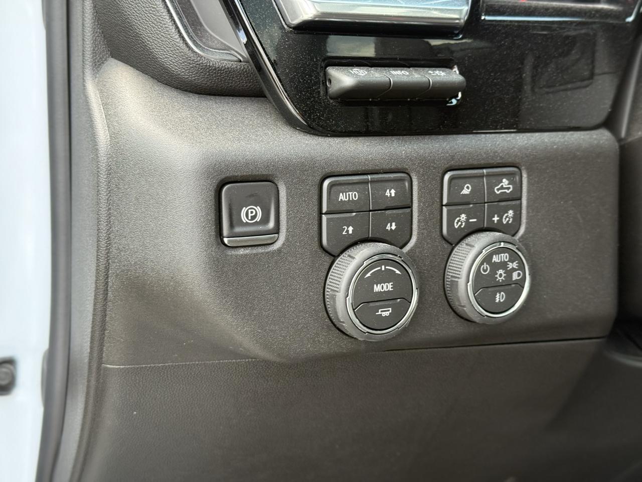 2026 Chevrolet Silverado 1500 High Country Crestwood KY
