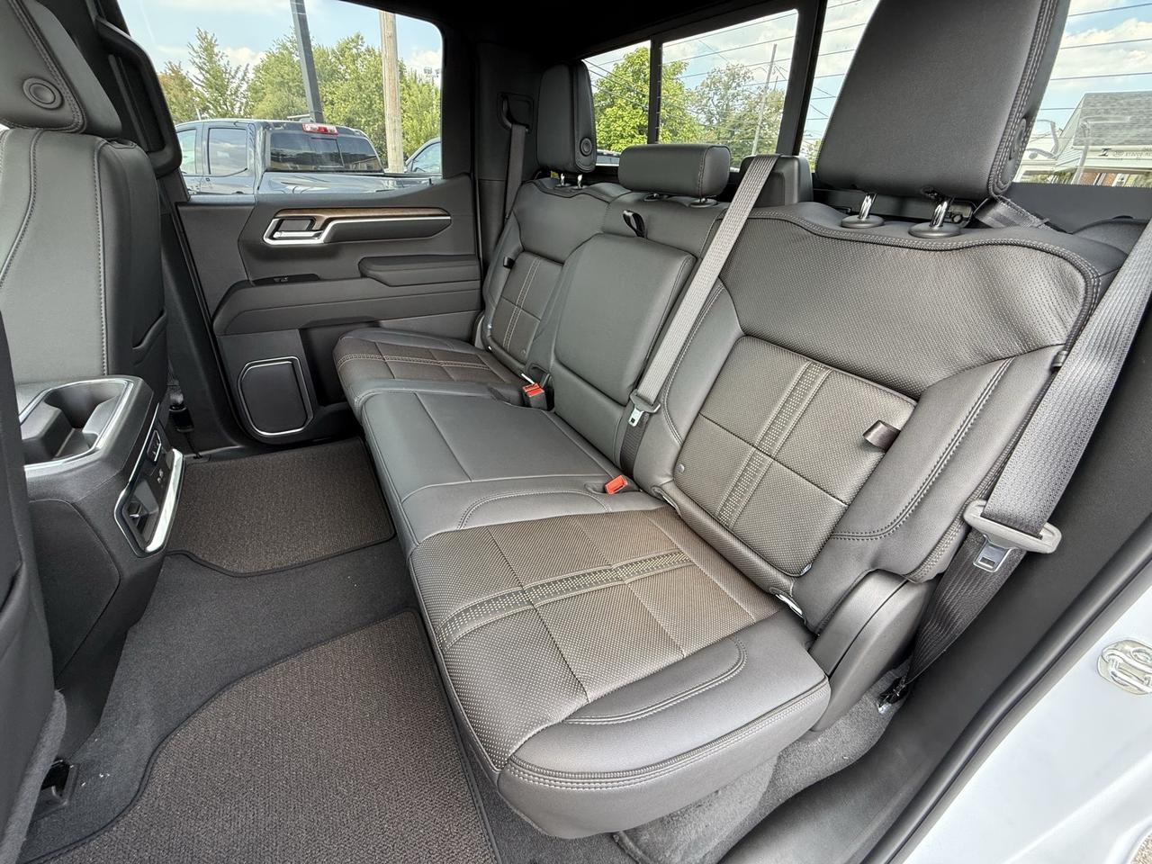 2026 Chevrolet Silverado 1500 High Country Crestwood KY