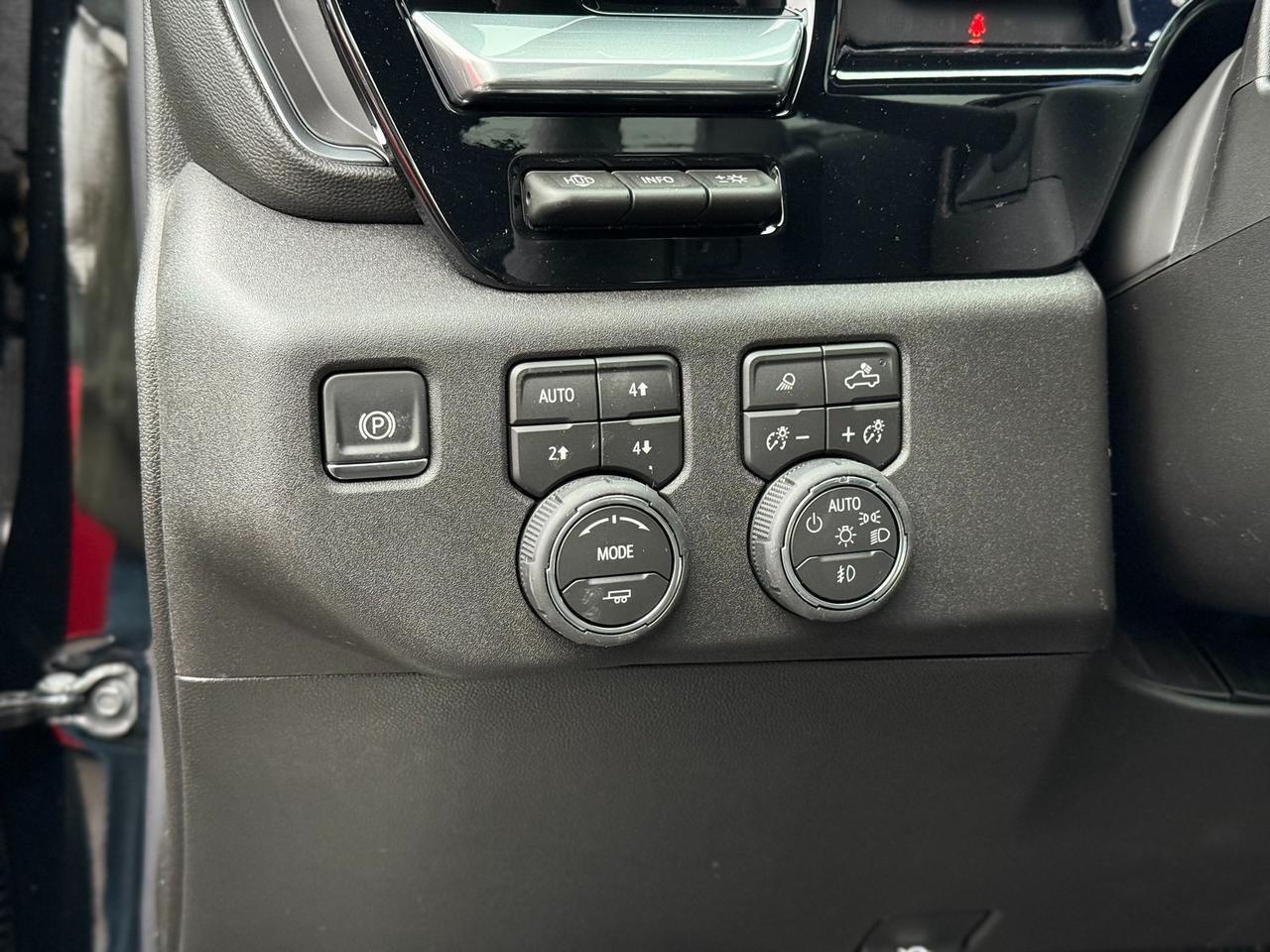 2026 Chevrolet Silverado 1500 High Country Crestwood KY