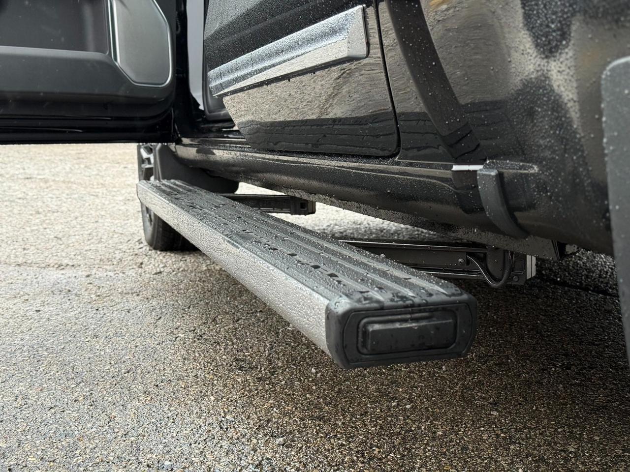 2026 Chevrolet Silverado 1500 High Country Crestwood KY