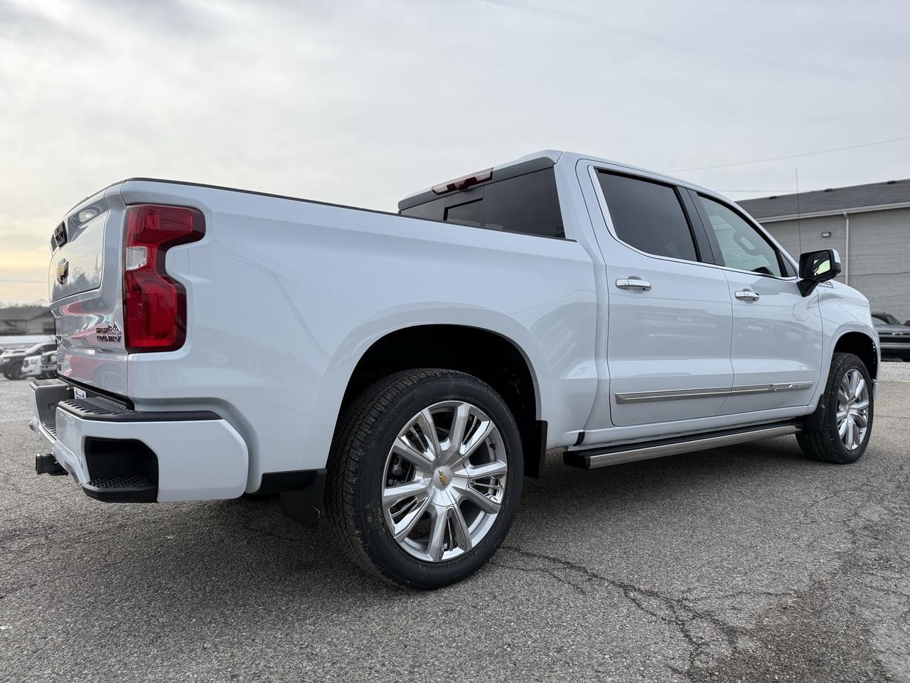 2026 Chevrolet Silverado 1500 High Country Crestwood KY