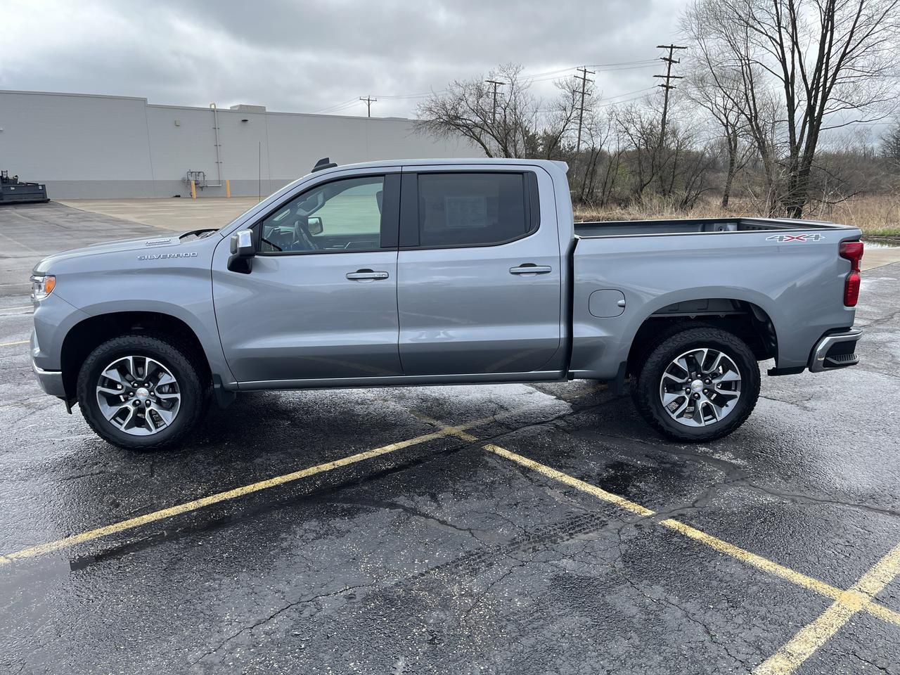2026 Chevrolet Silverado 1500 LT Crew Cab 4WD w/20s All-TerrainTires HtdSeats HtdSteeringWheel RemoteStart HD-RearCamera