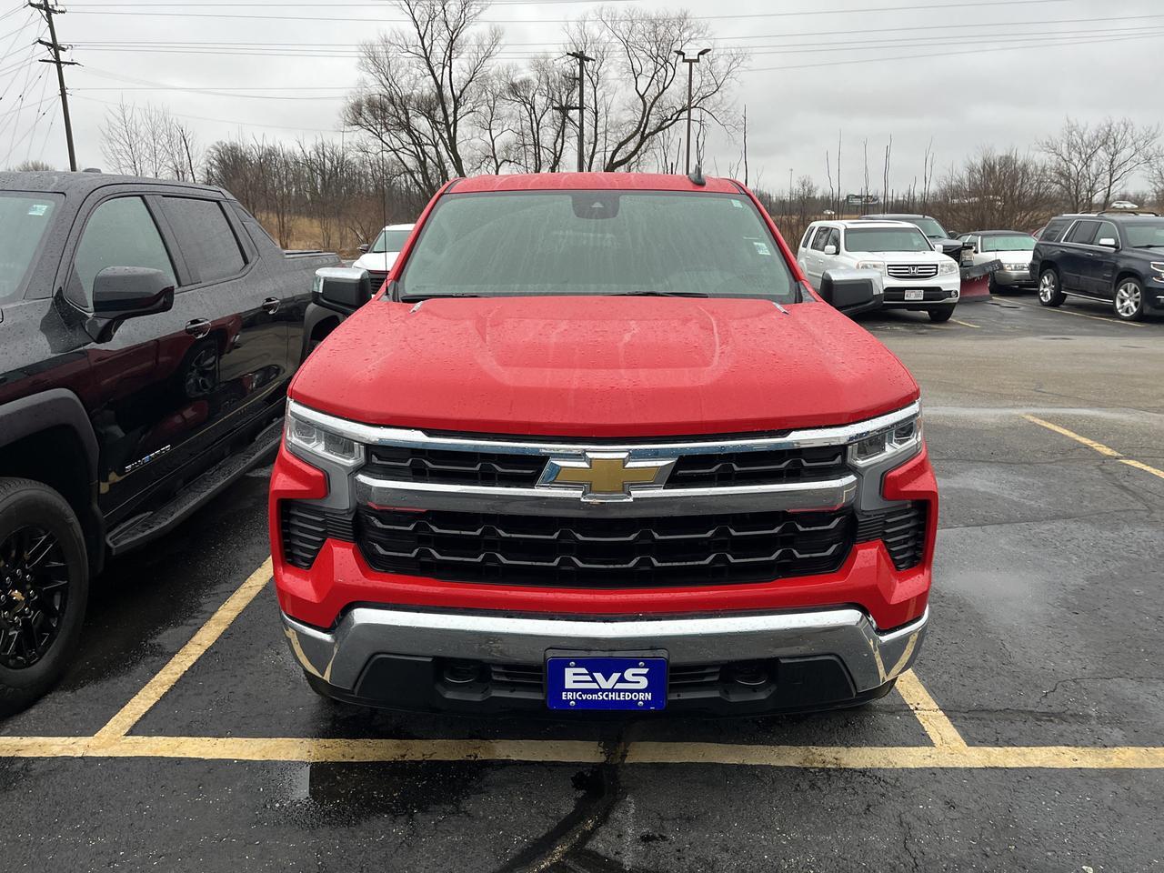 2026 Chevrolet Silverado 1500 LT Crew Cab 4WD w/20s HeatedSeats HeatedSteeringWheel RemoteStart HD-RearCamera