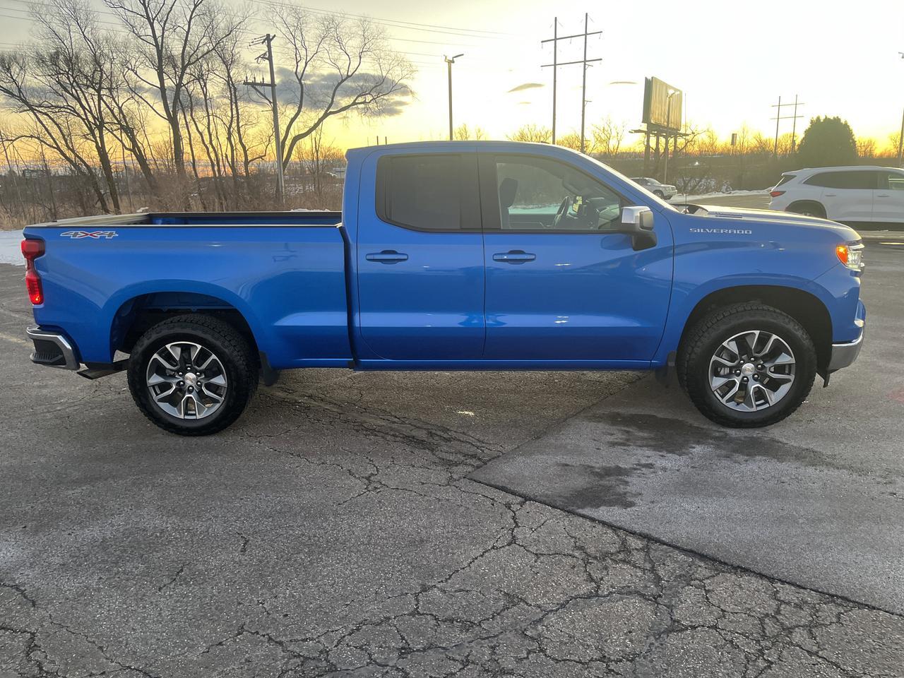 2026 Chevrolet Silverado 1500 LT Double Cab 4WD w/20s All-TerrainTires HtdSeats HtdSteeringWheel RemoteStart Saukville WI