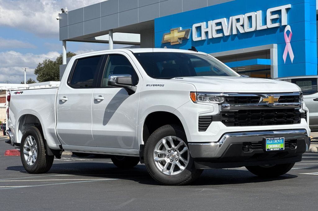 2026 Chevrolet Silverado 1500 LT