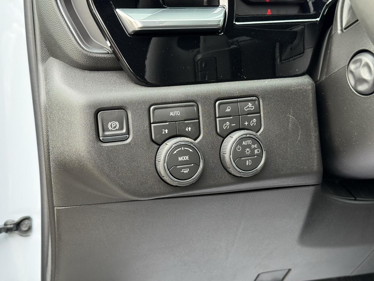 2026 Chevrolet Silverado 1500 LTZ Crestwood KY