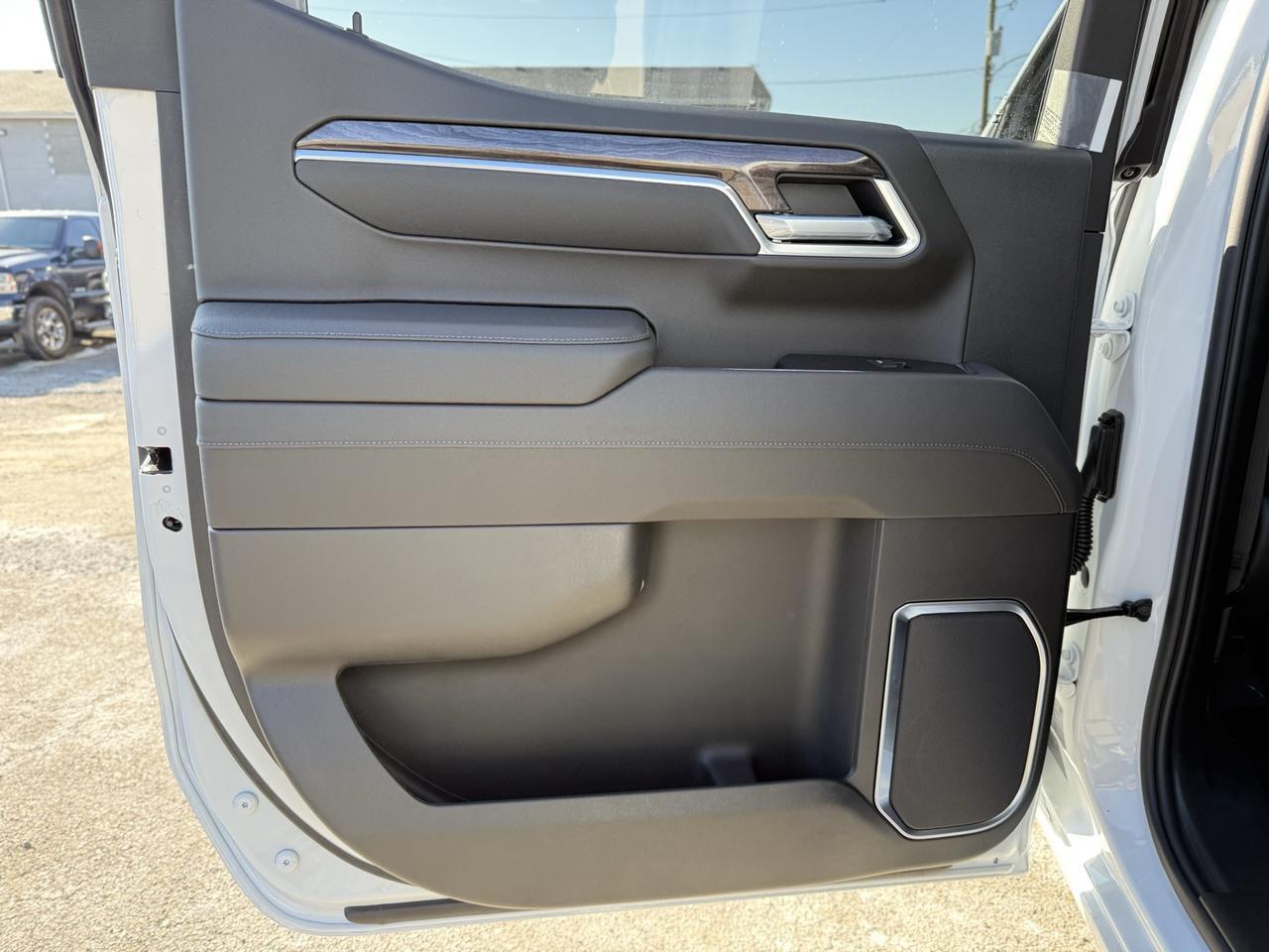 2026 Chevrolet Silverado 1500 LTZ Crestwood KY