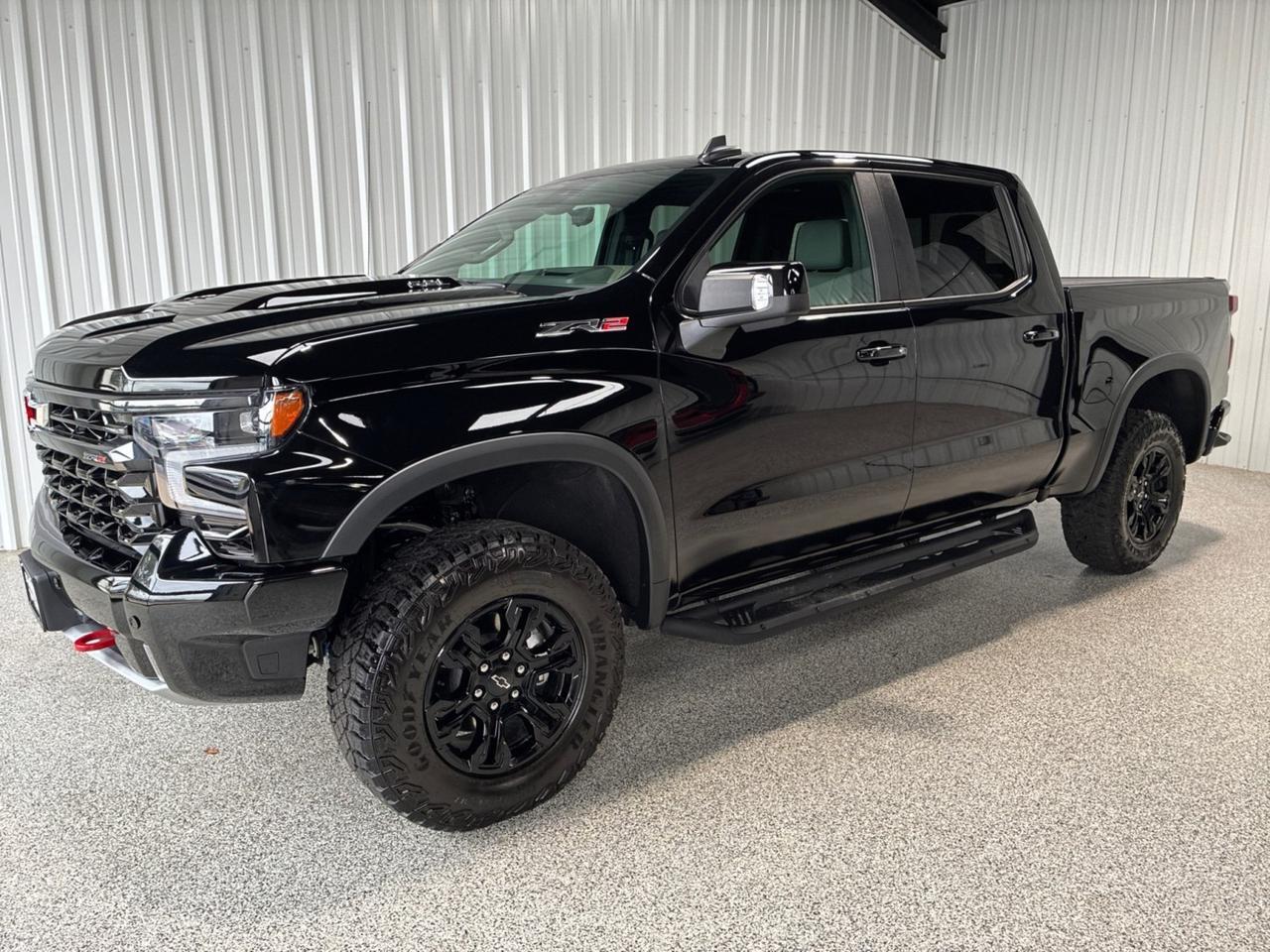 2026 Chevrolet Silverado 1500 ZR2, 6.2L, Active Exhaust, Sunroof