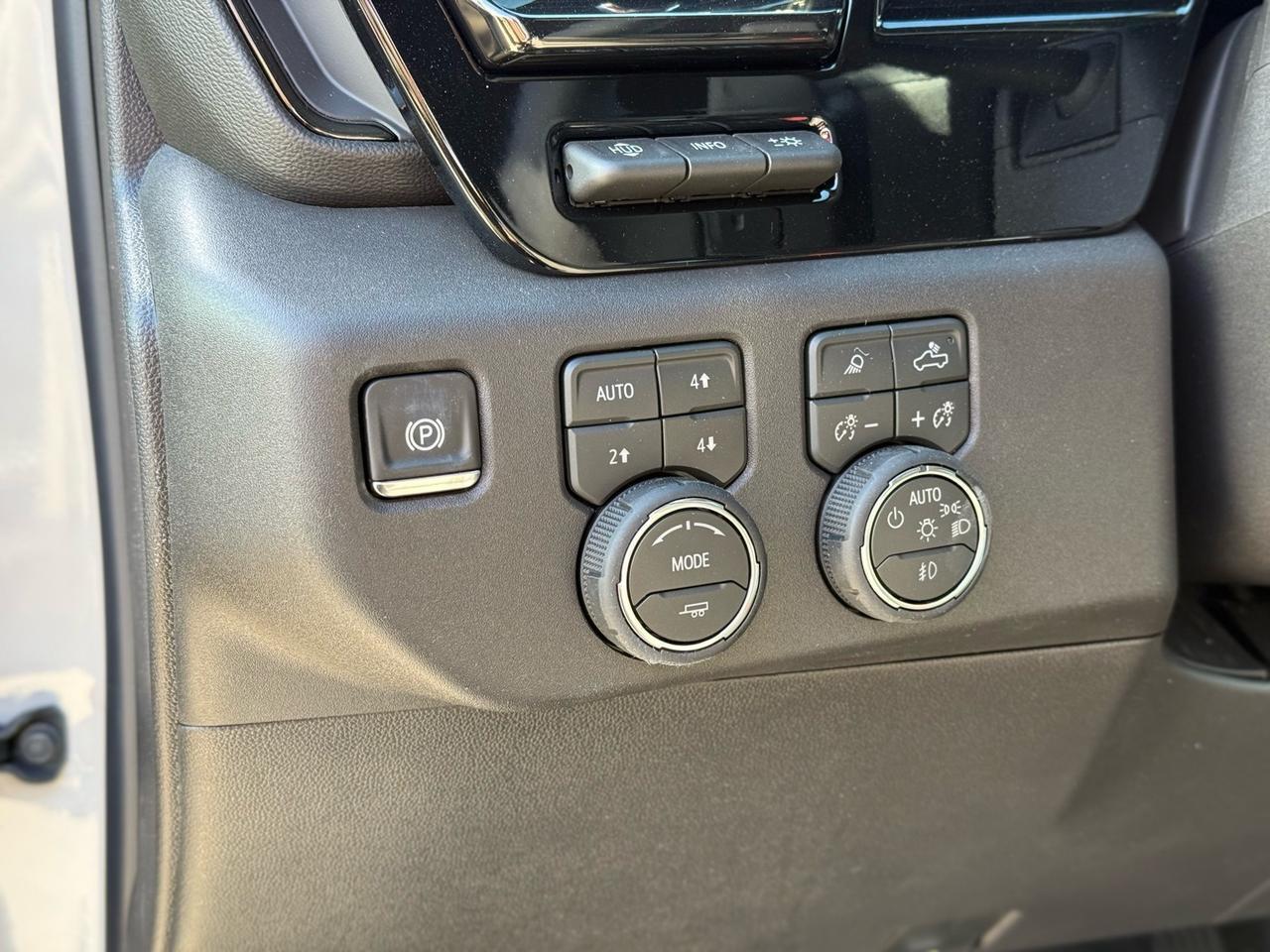 2026 Chevrolet Silverado 1500 ZR2 Crestwood KY