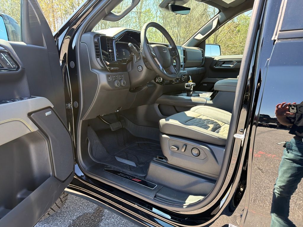 2026 Chevrolet Silverado 1500 ZR2 Commerce GA