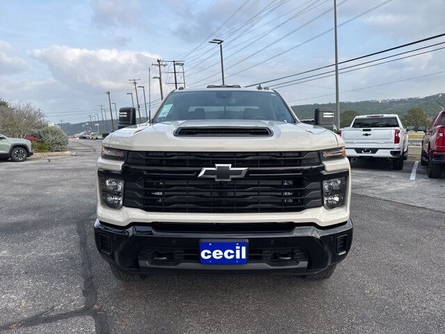 2026 Chevrolet Silverado 2500HD Custom