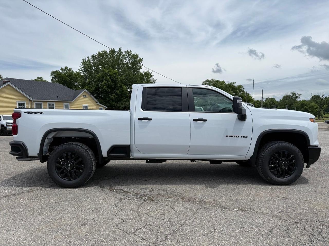 2026 Chevrolet Silverado 2500HD Custom Crestwood KY