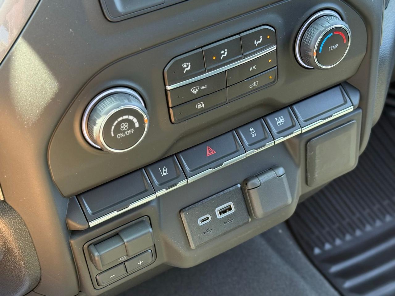 2026 Chevrolet Silverado 2500HD Custom Crestwood KY