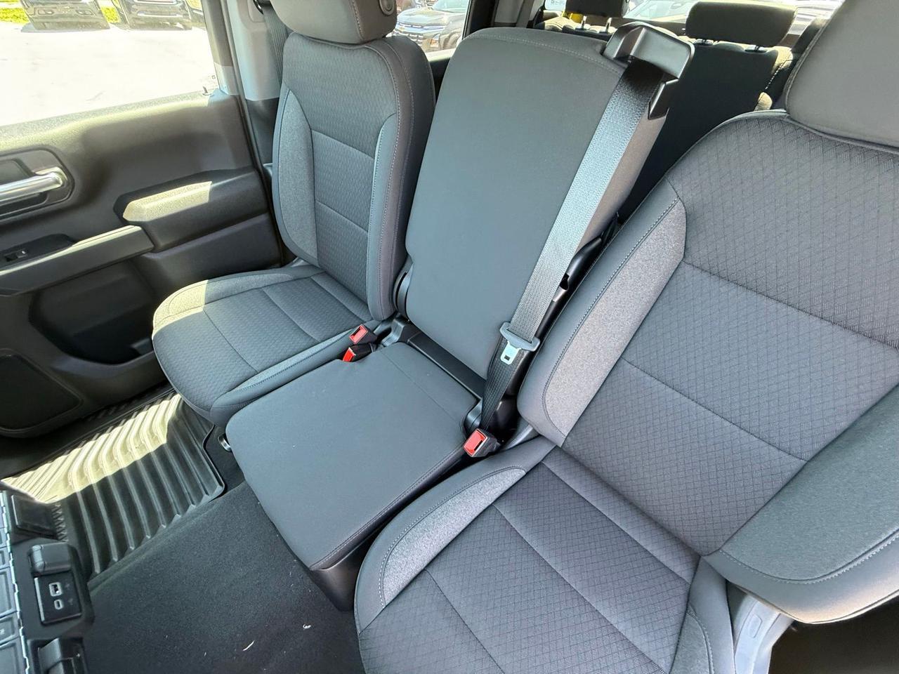 2026 Chevrolet Silverado 2500HD Custom Crestwood KY