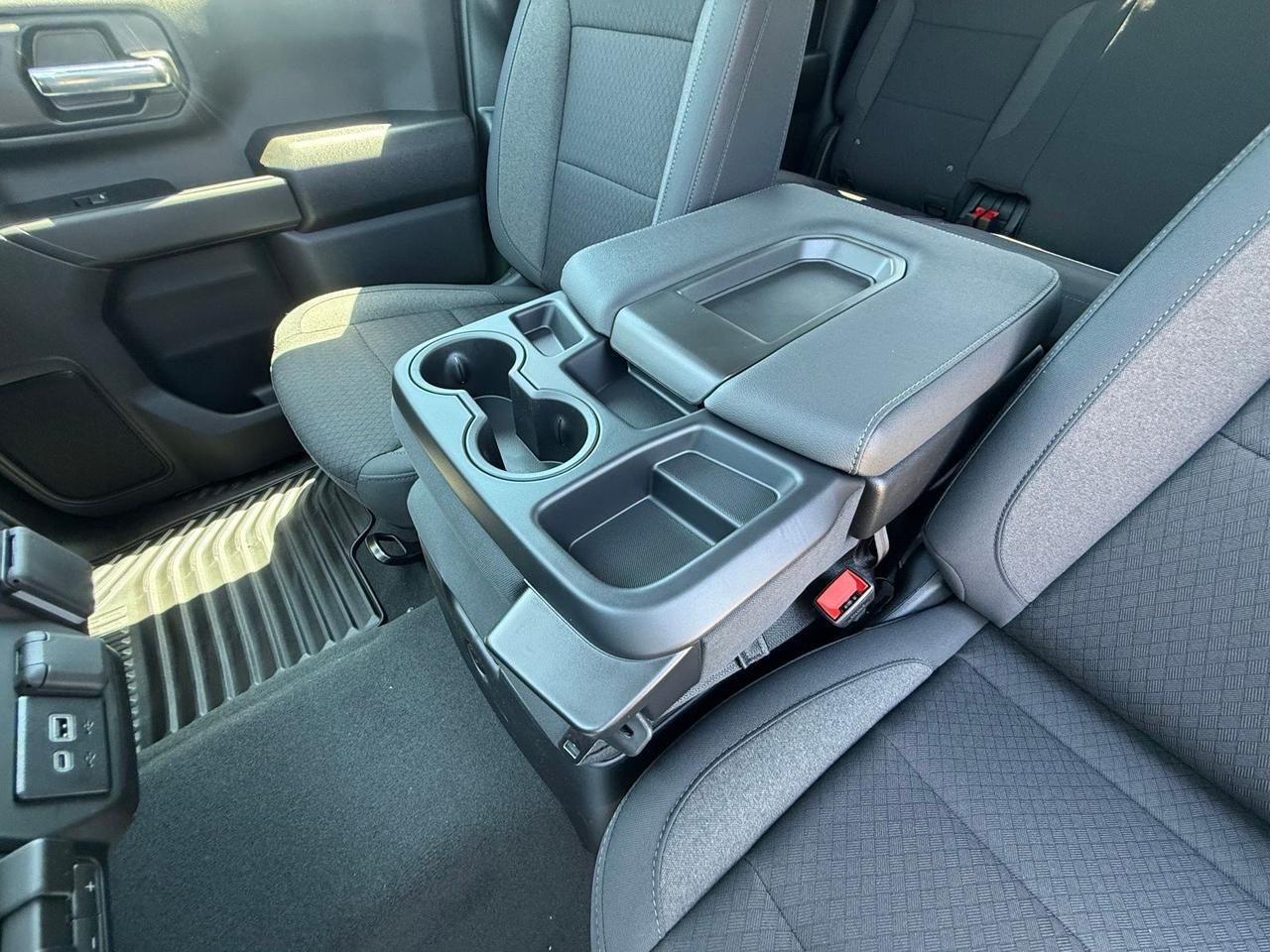 2026 Chevrolet Silverado 2500HD Custom Crestwood KY