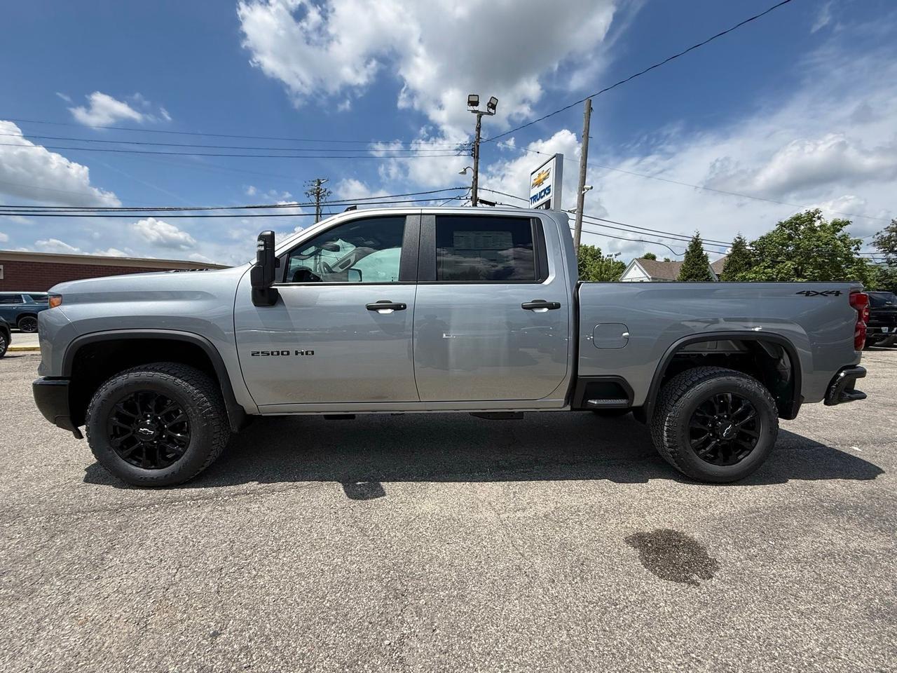 2026 Chevrolet Silverado 2500HD Custom