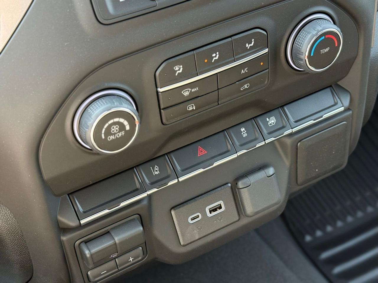 2026 Chevrolet Silverado 2500HD Custom Crestwood KY