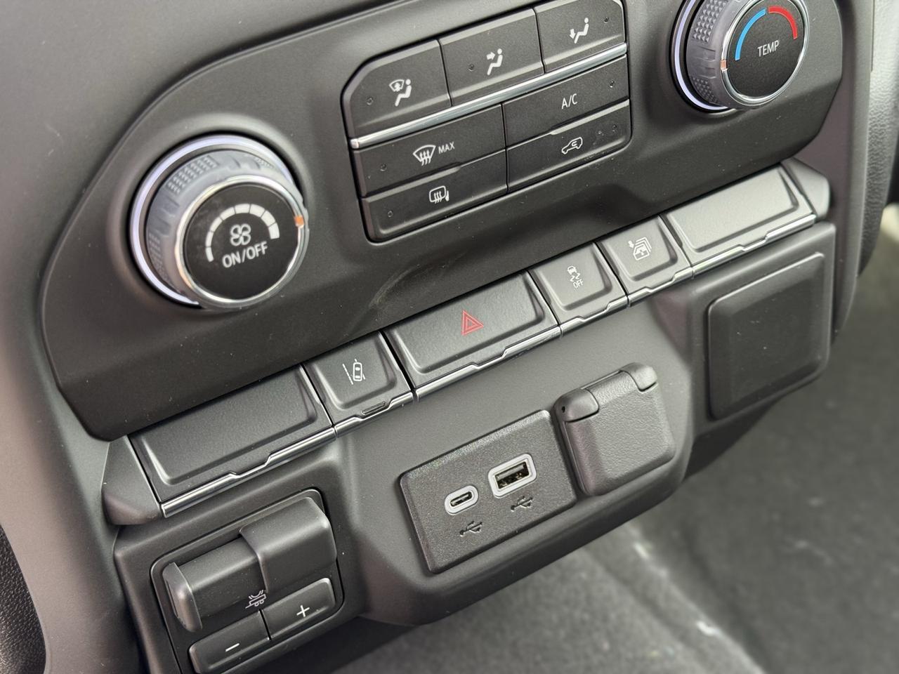 2026 Chevrolet Silverado 2500HD Custom Crestwood KY