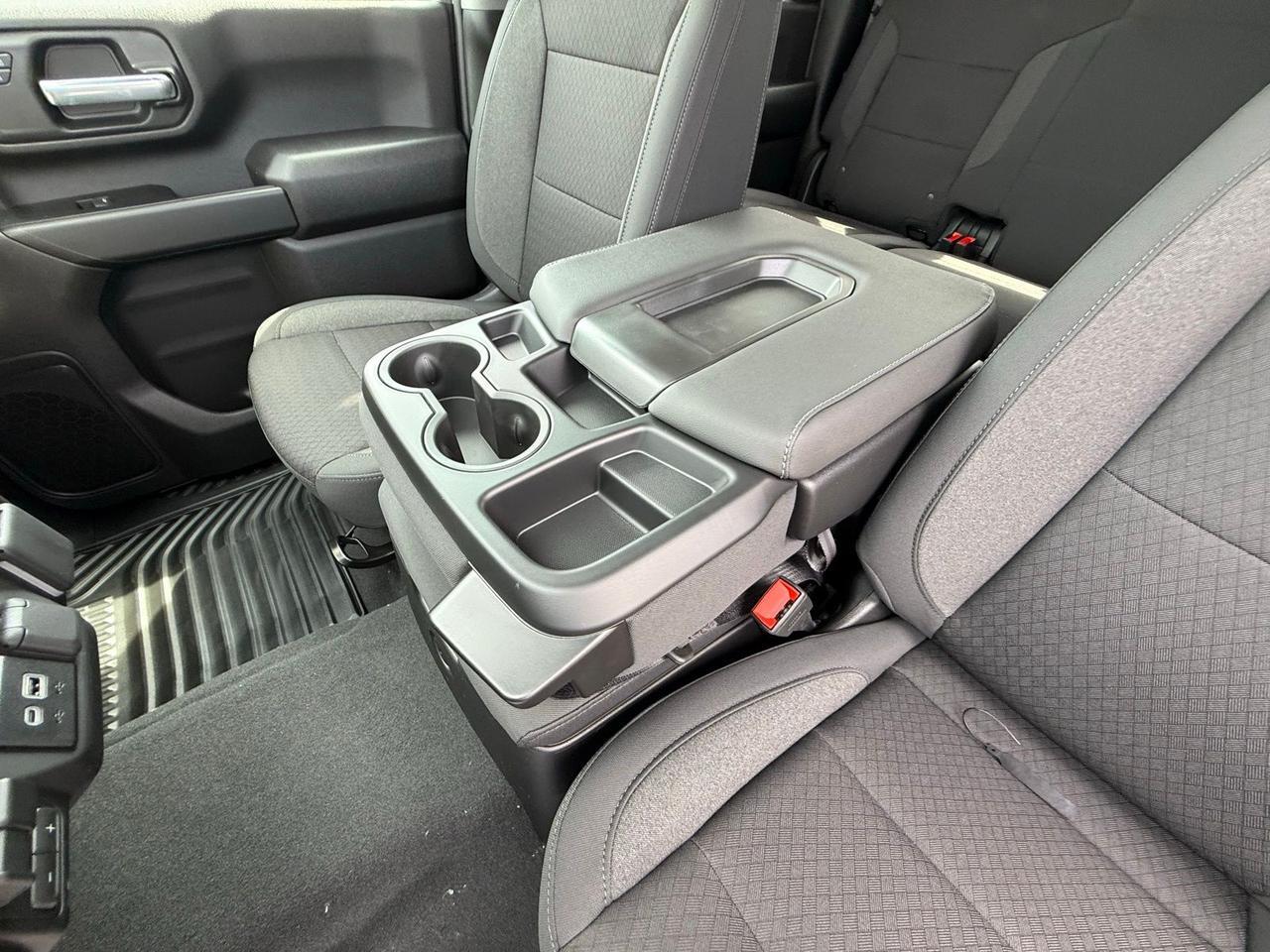 2026 Chevrolet Silverado 2500HD Custom Crestwood KY