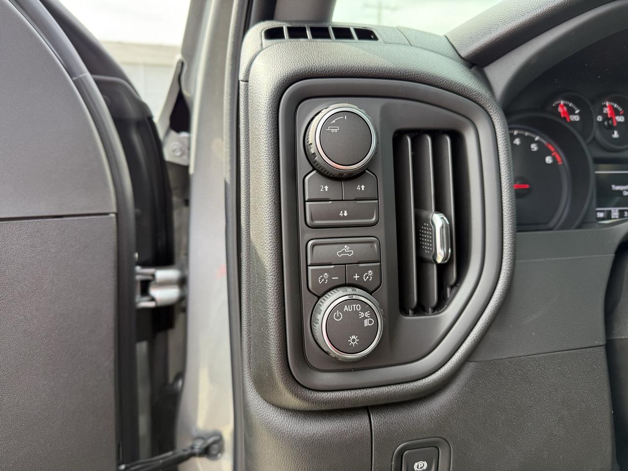 2026 Chevrolet Silverado 2500HD Custom Crestwood KY