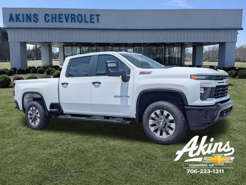 2026 Chevrolet Silverado 2500HD Custom