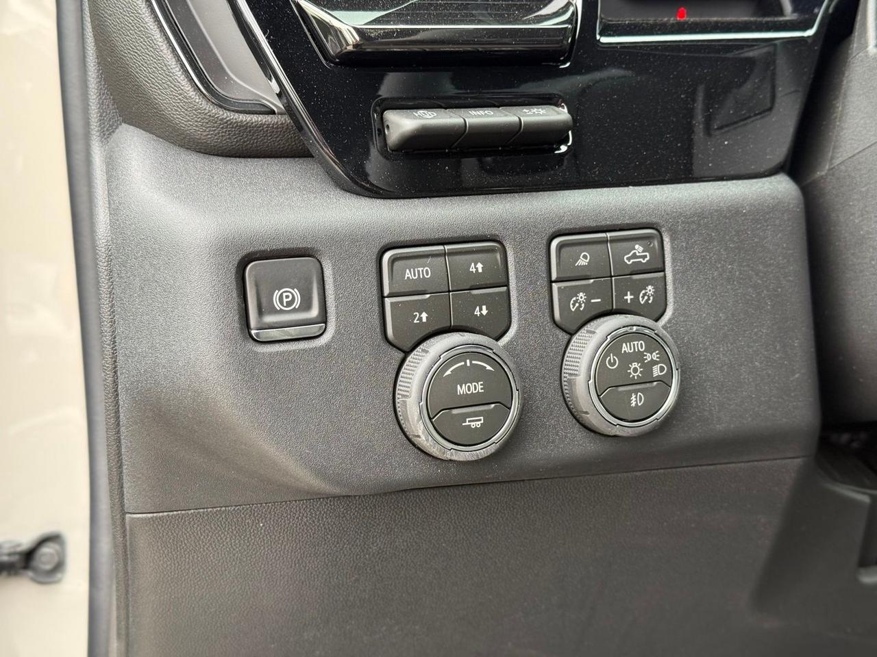 2026 Chevrolet Silverado 2500HD ZR2 Crestwood KY