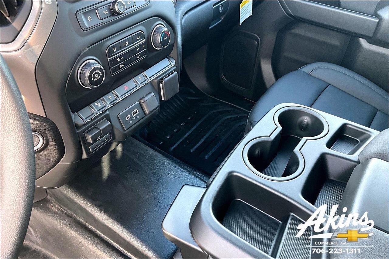 2026 Chevrolet Silverado 3500HD CC Work Truck Winder GA