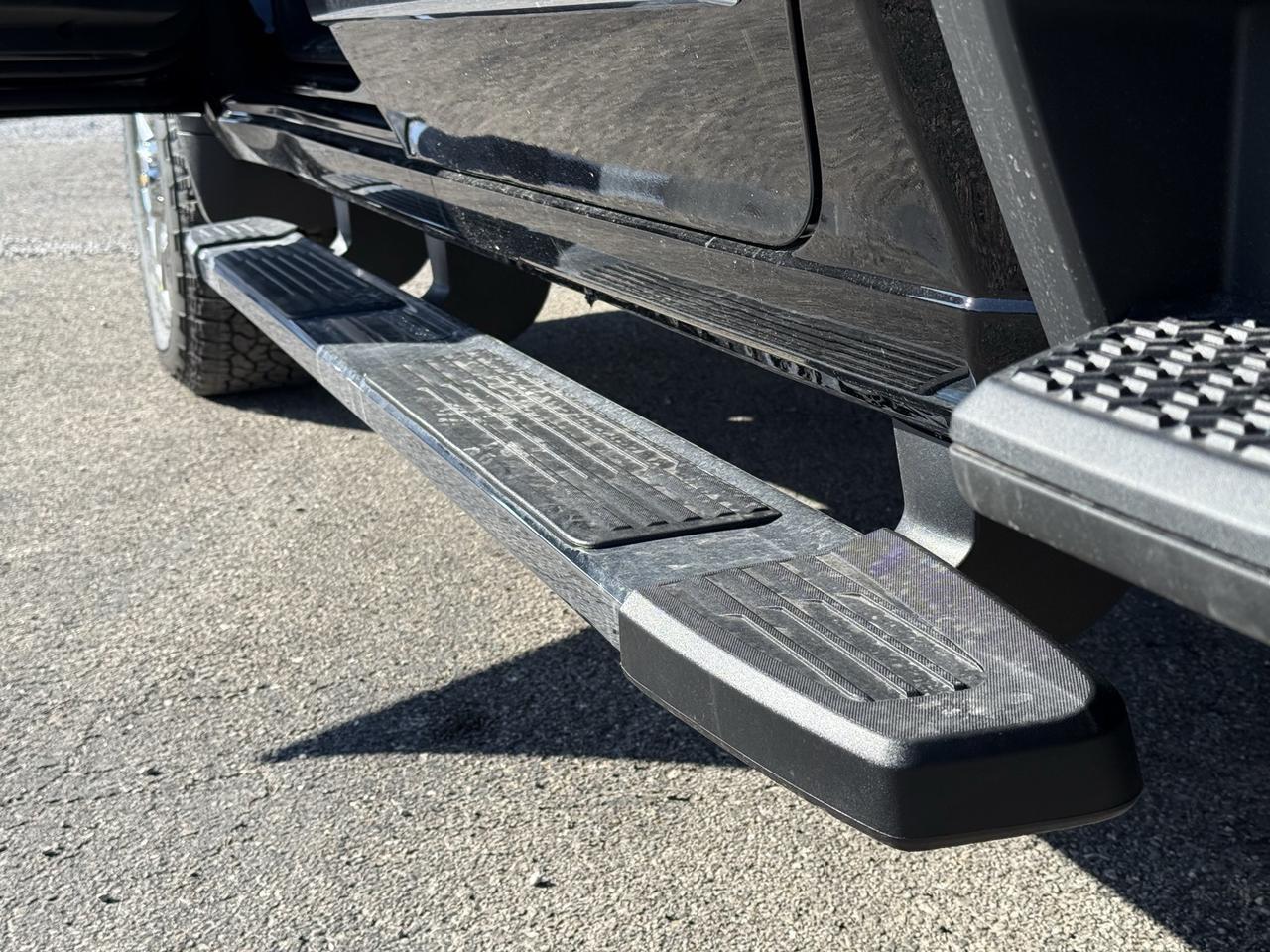 2026 Chevrolet Silverado 3500HD High Country Crestwood KY