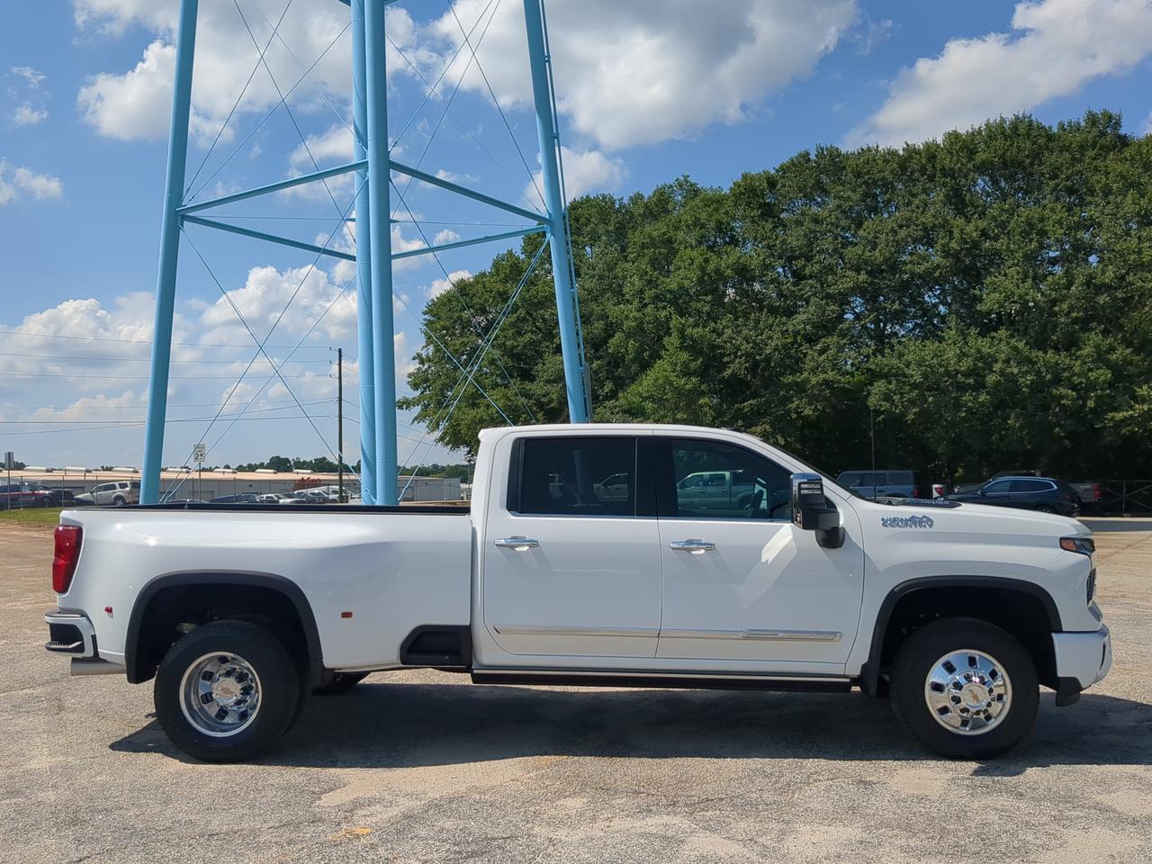 2026 Chevrolet Silverado 3500HD High Country