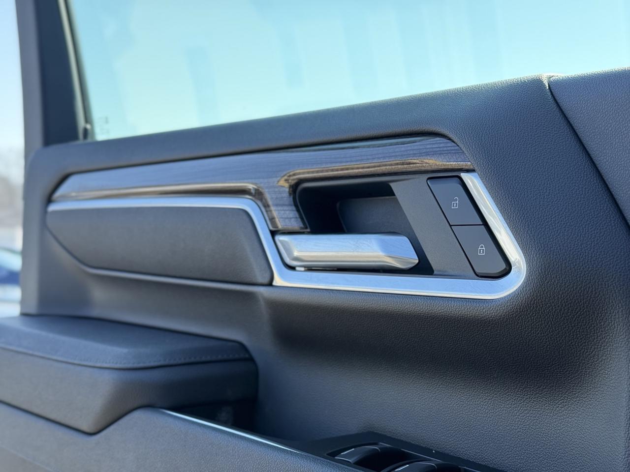 2026 Chevrolet Silverado 3500HD LT Crestwood KY