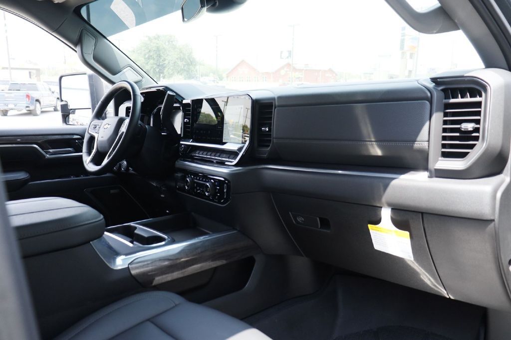 2026 Chevrolet Silverado 3500HD LTZ Hondo TX