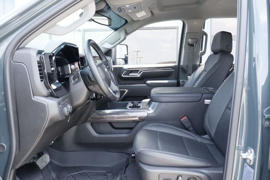 2026 Chevrolet Silverado 3500HD LTZ Hondo TX