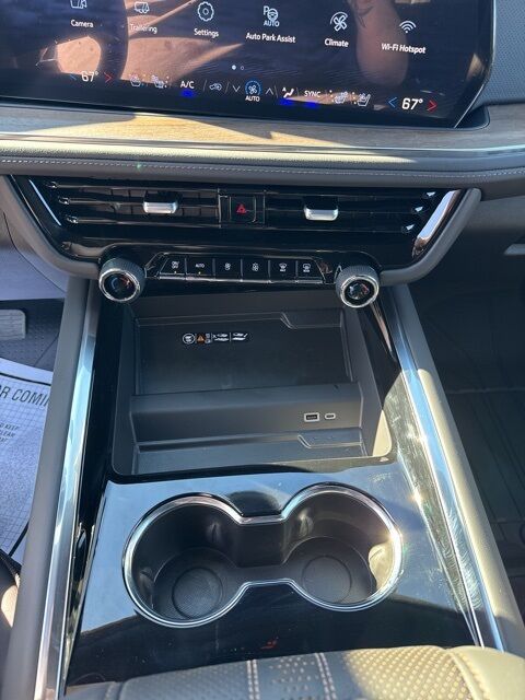 2026 Chevrolet Suburban High Country  TX 2026 Chevrolet Suburban High Country  TX