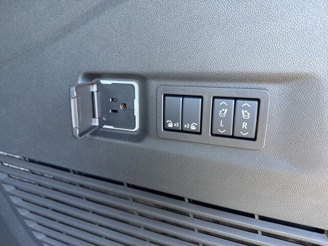 2026 Chevrolet Suburban High Country  TX 2026 Chevrolet Suburban High Country  TX