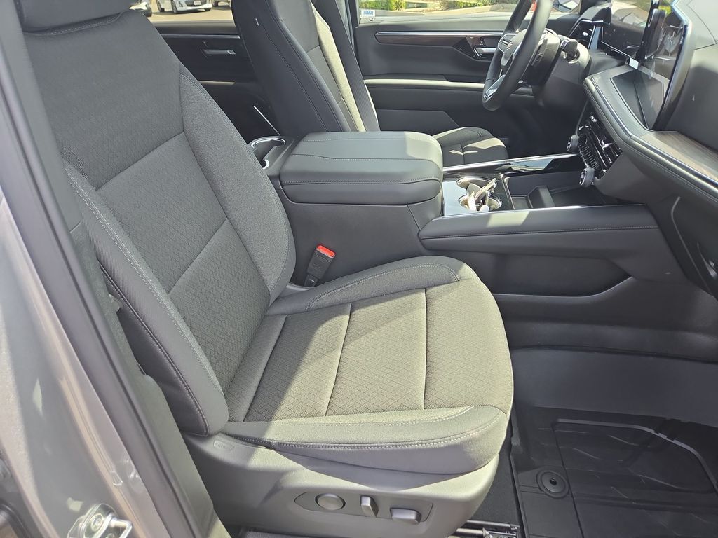 2026 Chevrolet Suburban LS Folsom CA