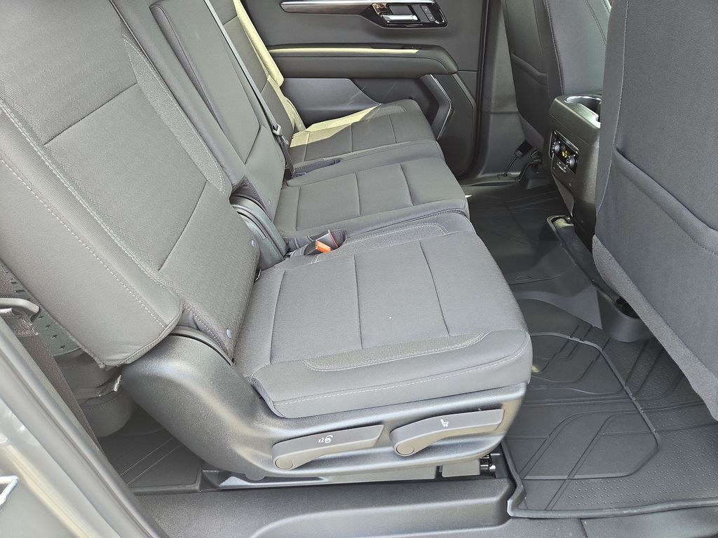 2026 Chevrolet Suburban LS Folsom CA