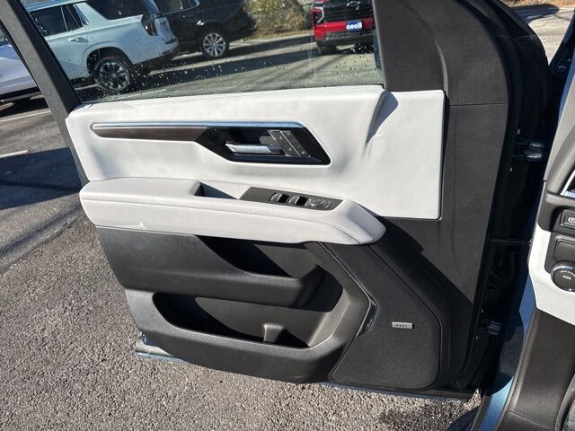 2026 Chevrolet Suburban Premier Kerrville TX