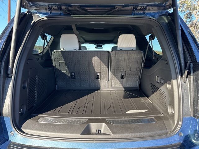 2026 Chevrolet Suburban Premier Kerrville TX