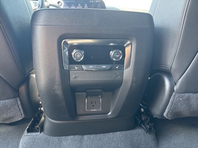 2026 Chevrolet Suburban Premier Kerrville TX