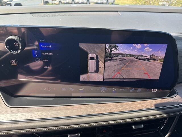 2026 Chevrolet Suburban Premier Kerrville TX