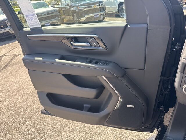 2026 Chevrolet Suburban Premier Kerrville TX