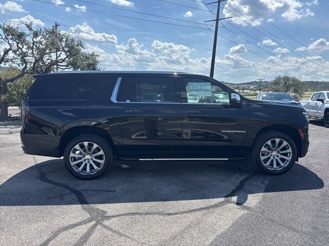 2026 Chevrolet Suburban Premier Kerrville TX