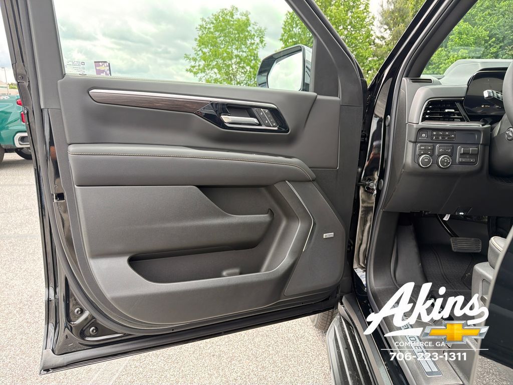 2026 Chevrolet Suburban Premier Commerce GA