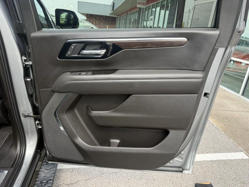 2026 Chevrolet Suburban Z71 4x4 Collinsville OK